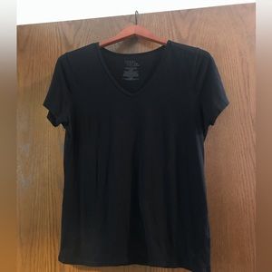‘Time & Tru’ brand black V-neck short sleeve t-shirt Size M